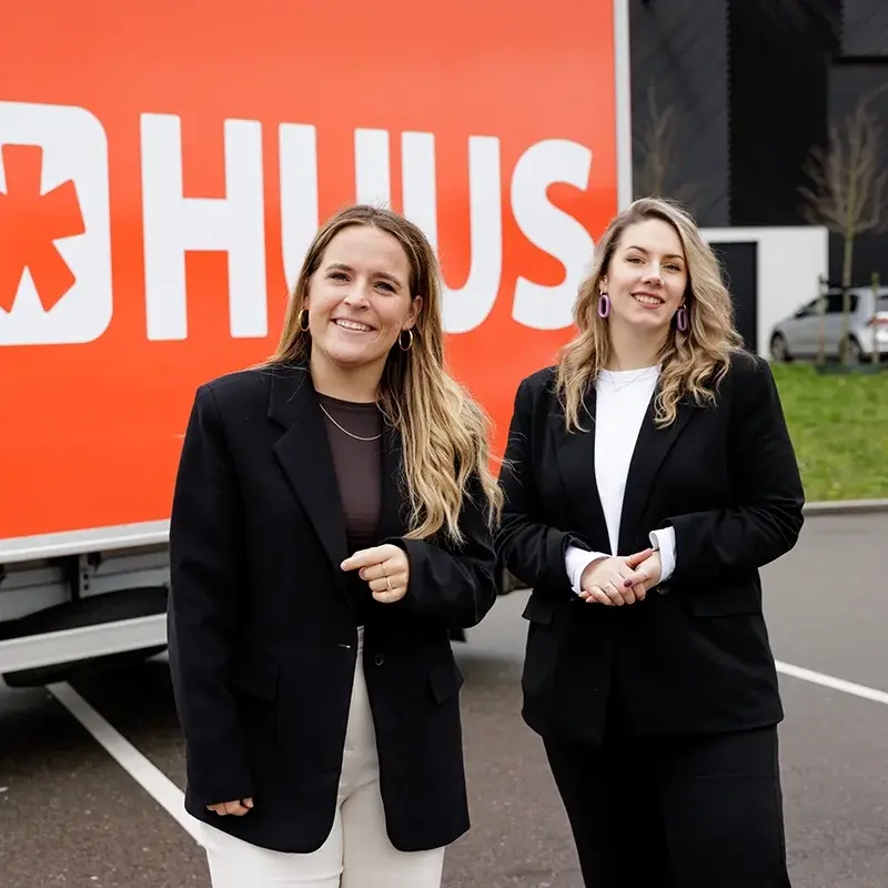 Employees of HUUS